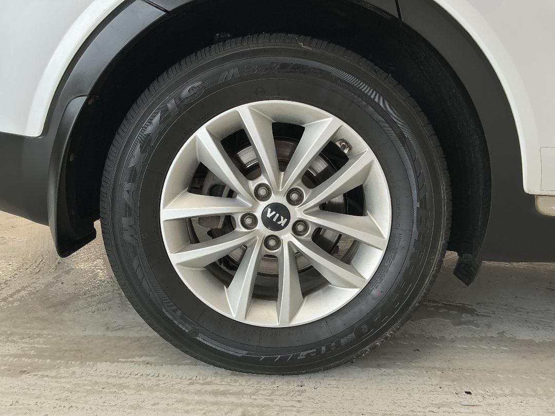 Photo '12' of KIA Sorento Photo '12' of KIA Sorento