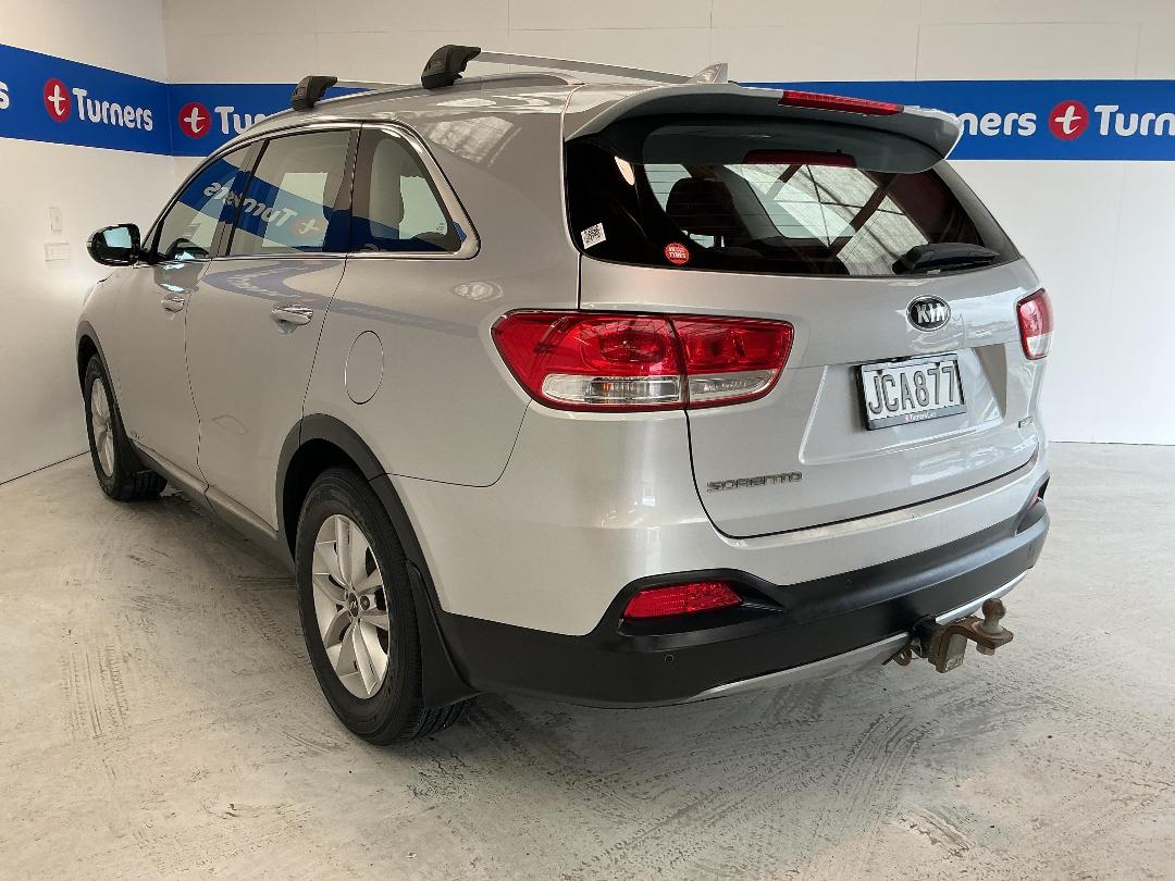 Photo '5' of KIA Sorento Photo '5' of KIA Sorento