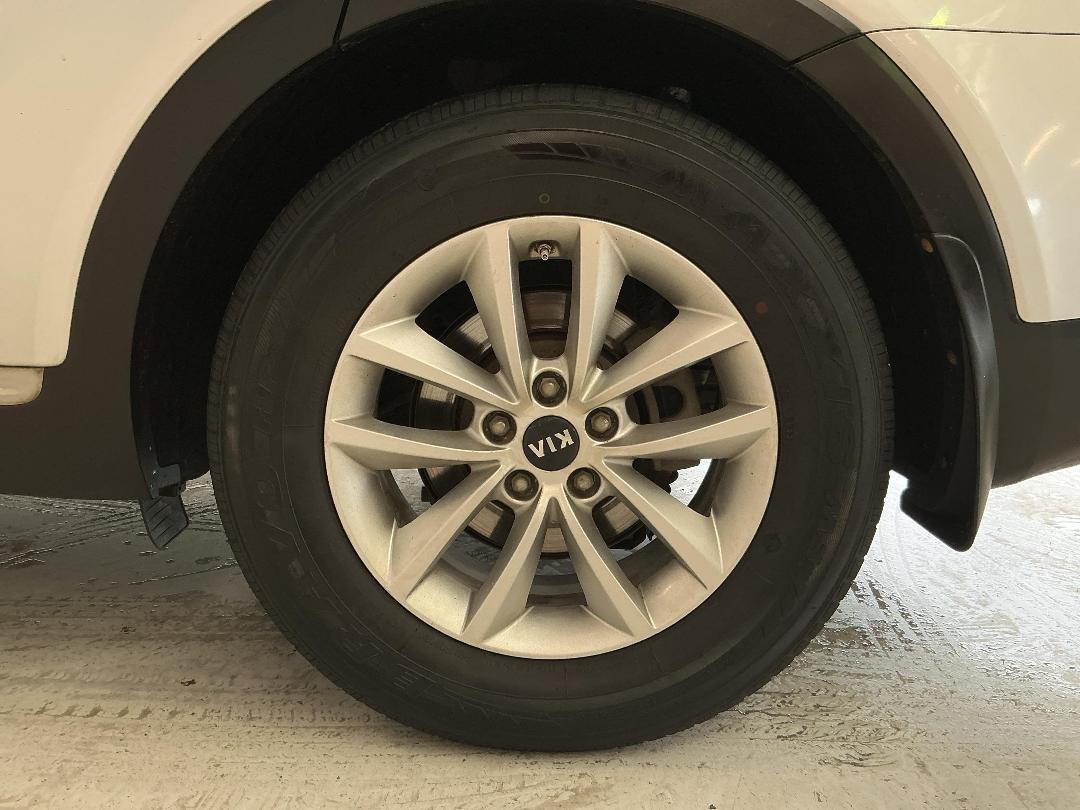 Photo '11' of KIA Sorento Photo '11' of KIA Sorento