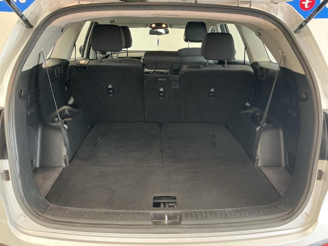 Photo '14' of KIA Sorento Photo '14' of KIA Sorento