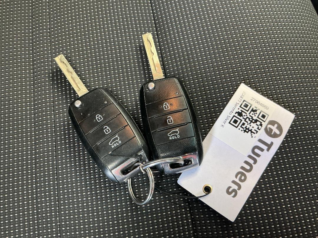 Photo '22' of KIA Sorento Photo '22' of KIA Sorento