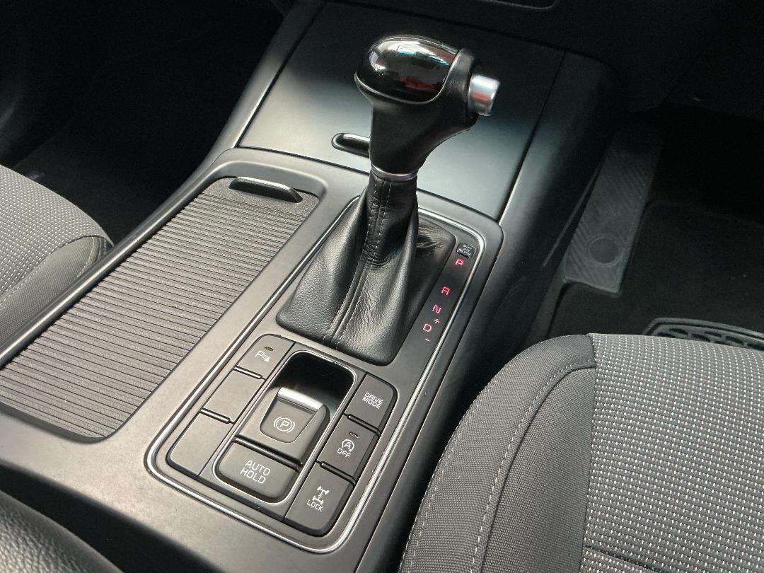 Photo '23' of KIA Sorento Photo '23' of KIA Sorento