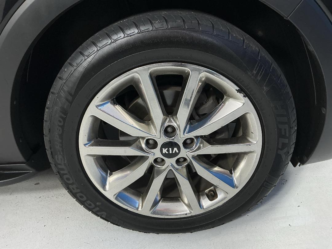 Photo '9' of KIA Sorento