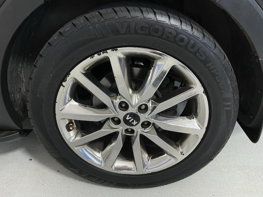 Photo '11' of KIA Sorento