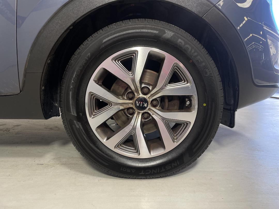 Photo '9' of KIA Sportage Photo '9' of KIA Sportage