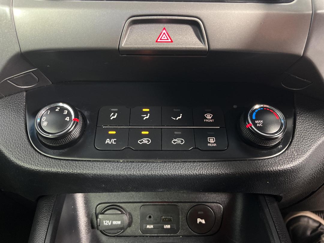 Photo '27' of KIA Sportage Photo '27' of KIA Sportage