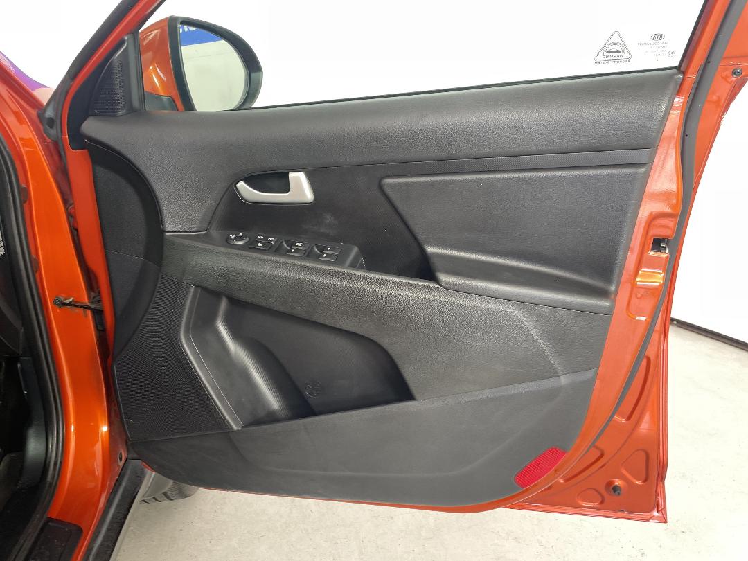 Photo '15' of KIA Sportage Photo '15' of KIA Sportage