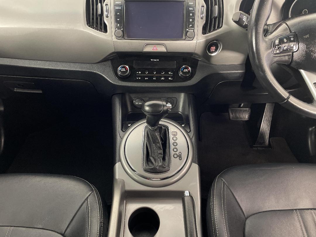 Photo '18' of KIA Sportage Photo '18' of KIA Sportage