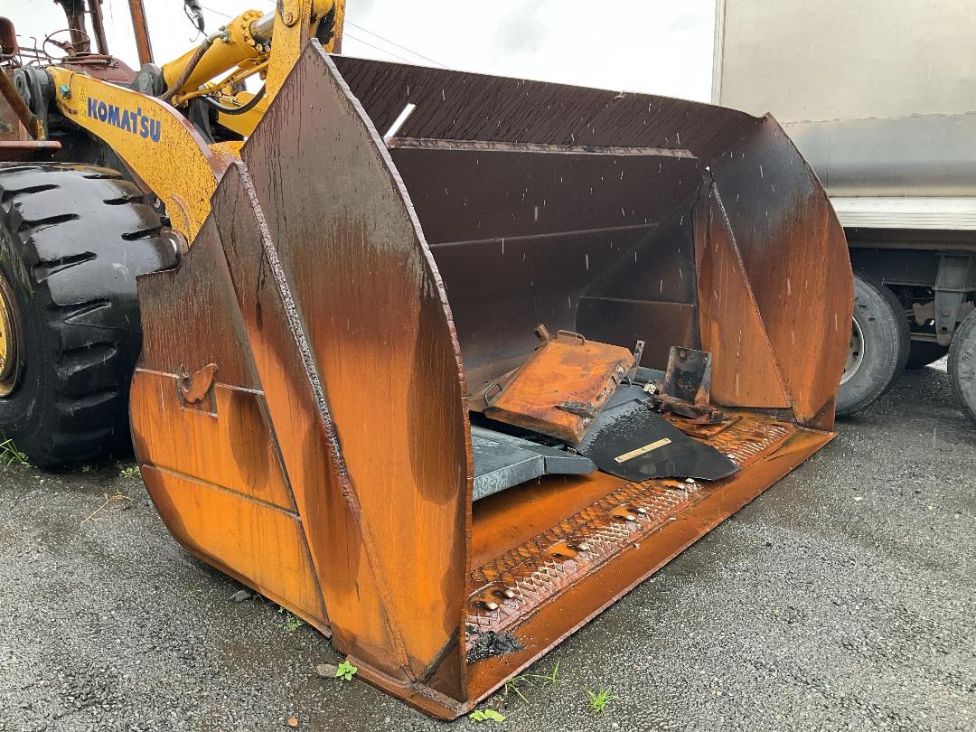 Photo '23' of Komatsu WA500-6 Excavator