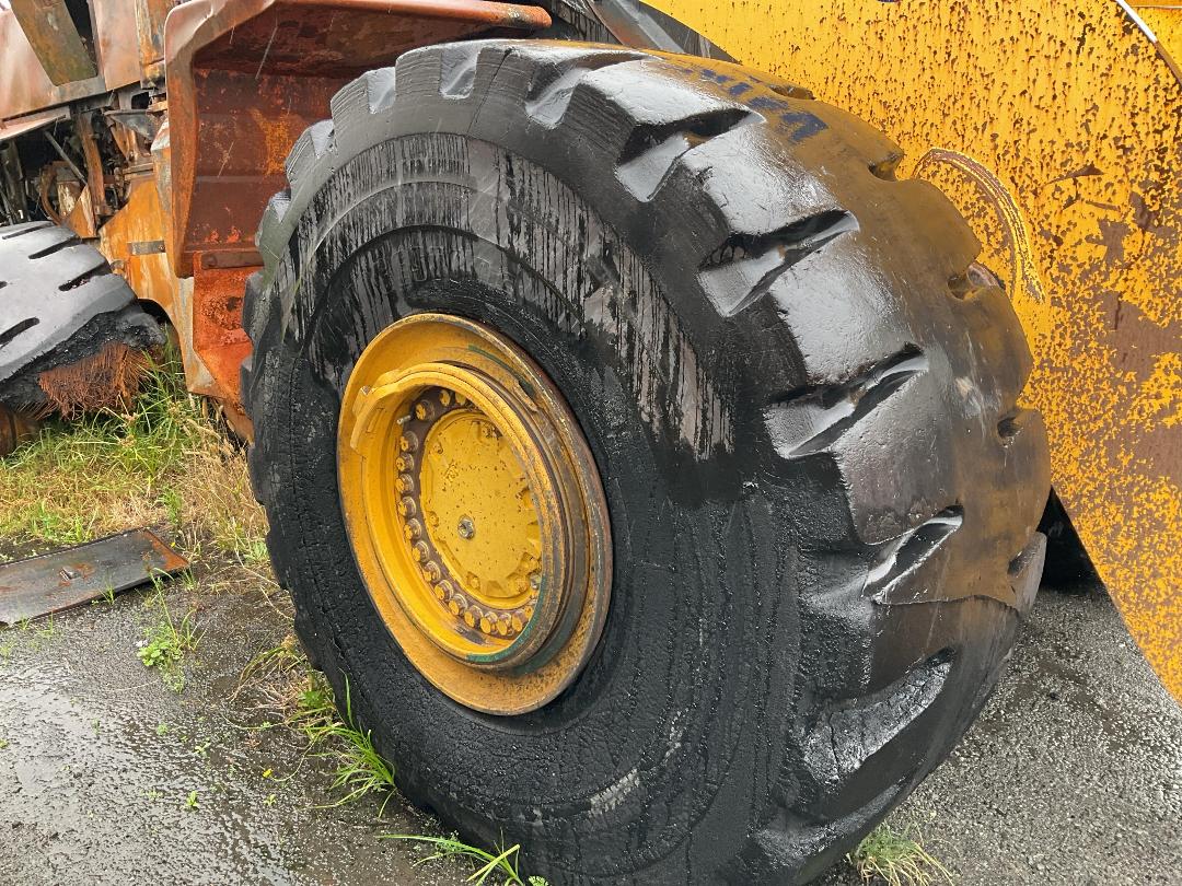 Photo '44' of Komatsu WA500-6 Excavator