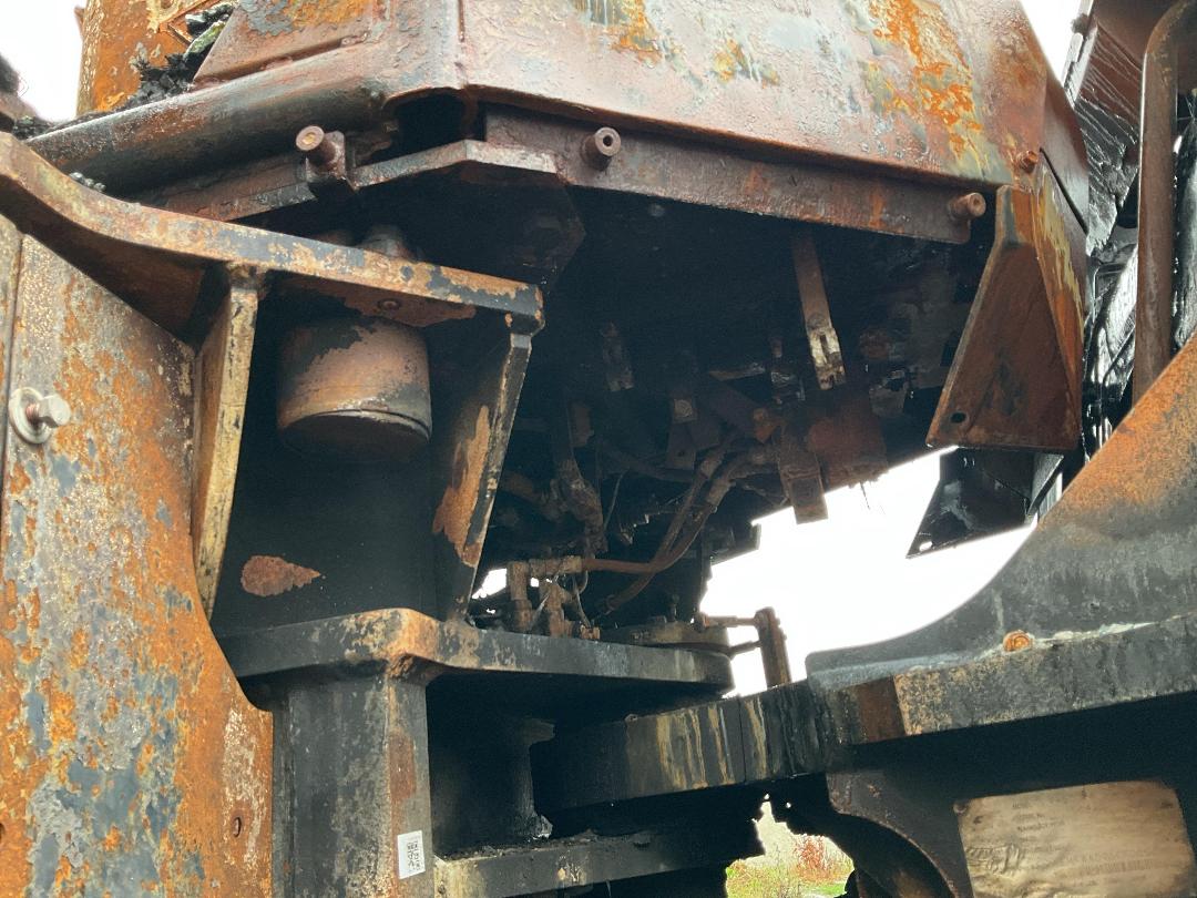 Photo '32' of Komatsu WA500-6 Excavator