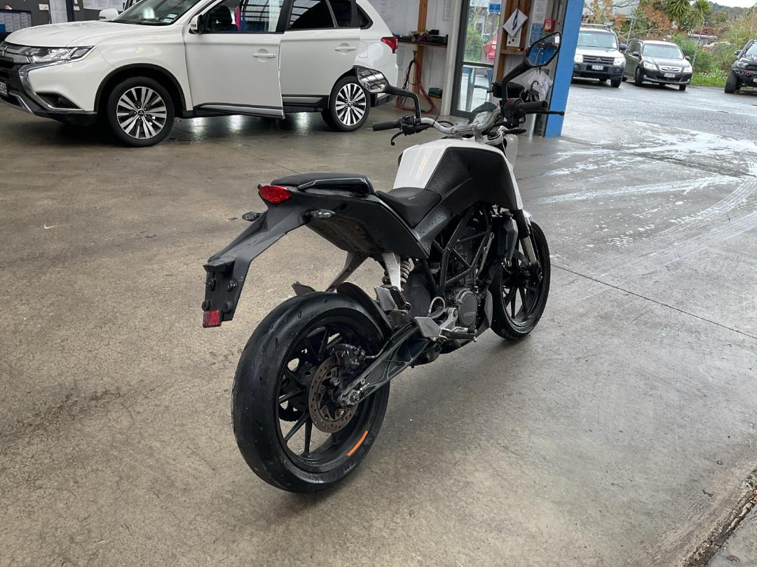 Photo '4' of KTM 200 Duke