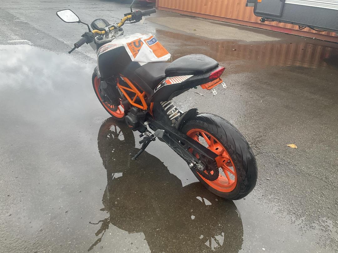 Photo '4' of KTM 390 Duke Photo '4' of KTM 390 Duke