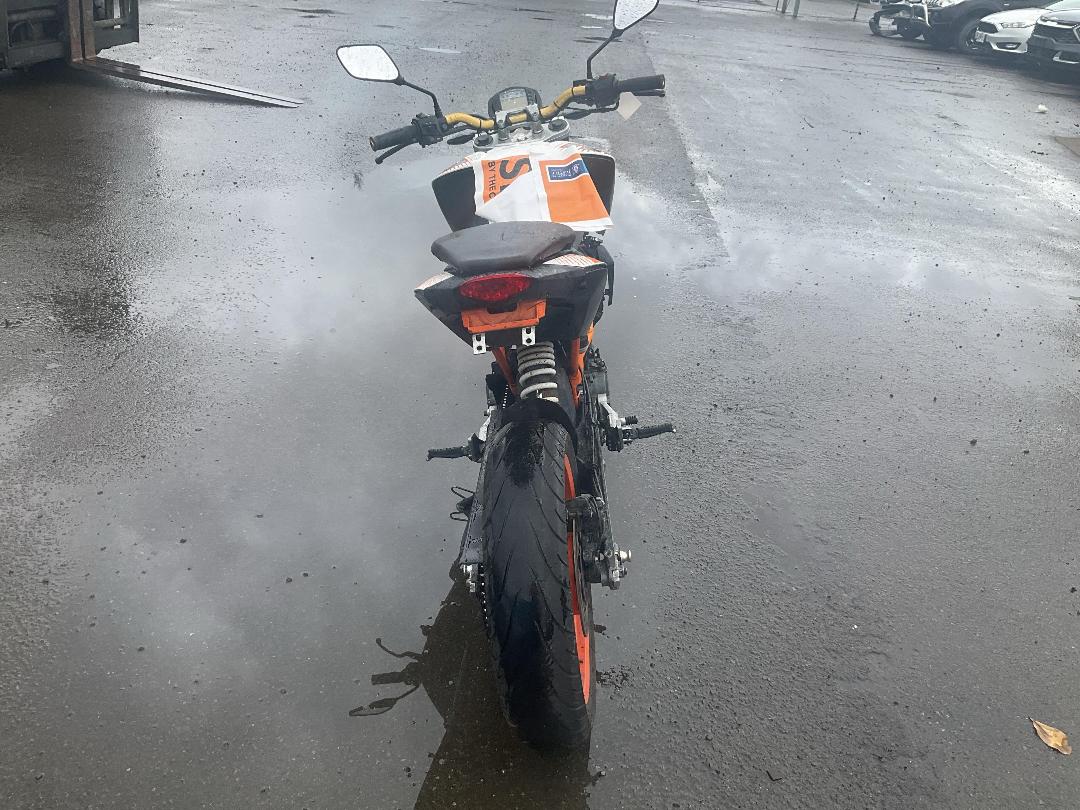 Photo '5' of KTM 390 Duke Photo '5' of KTM 390 Duke