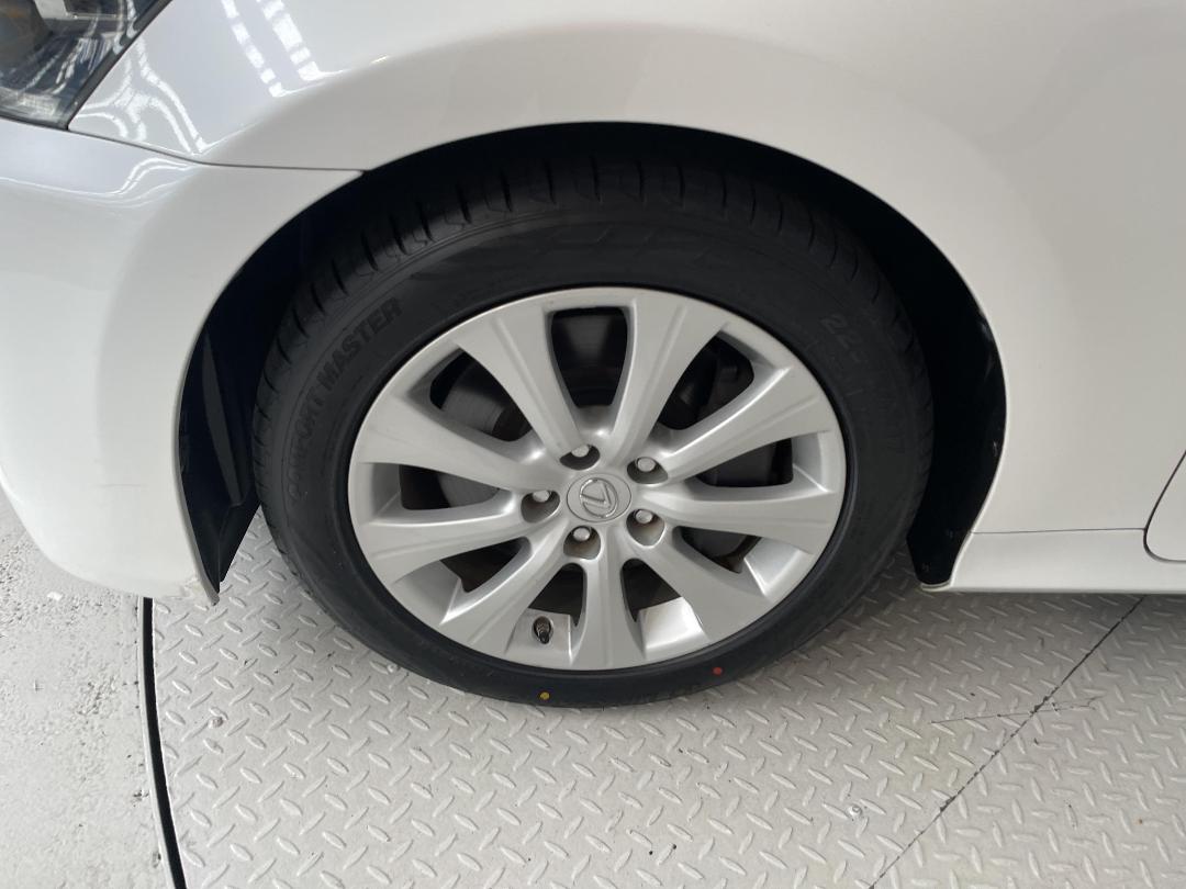 Photo '10' of Lexus GS300H