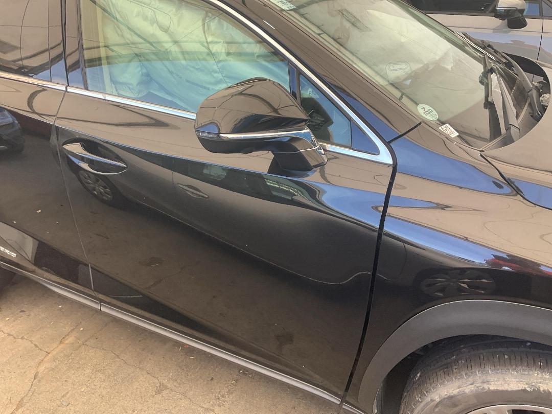 Photo '3' of Lexus NX300H Photo '3' of Lexus NX300H