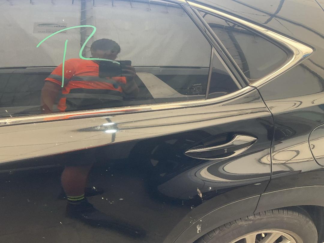 Photo '10' of Lexus NX300H Photo '10' of Lexus NX300H