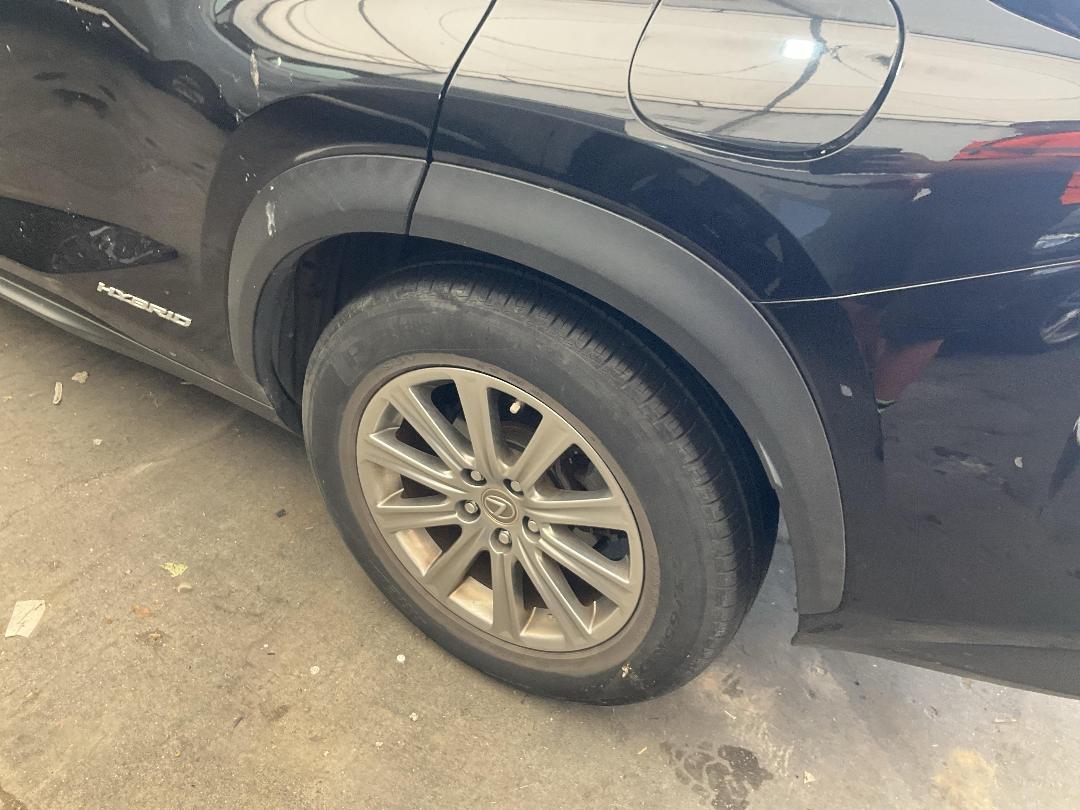 Photo '12' of Lexus NX300H Photo '12' of Lexus NX300H