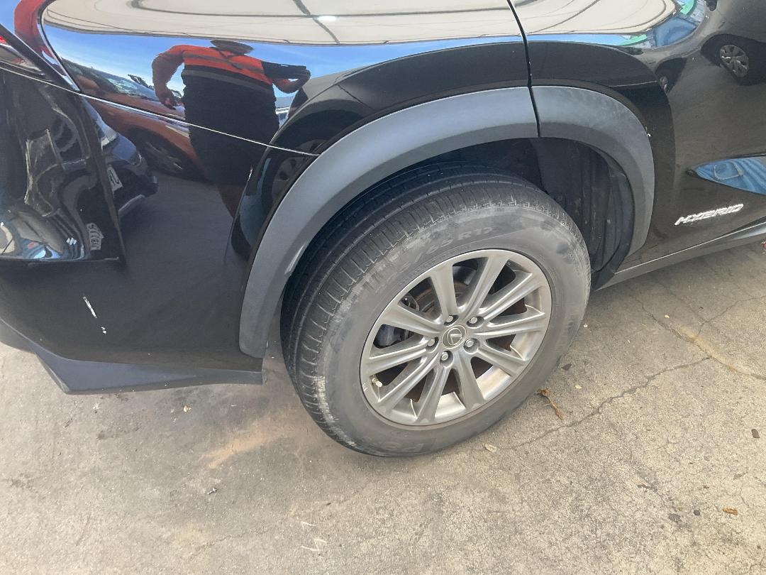 Photo '15' of Lexus NX300H Photo '15' of Lexus NX300H