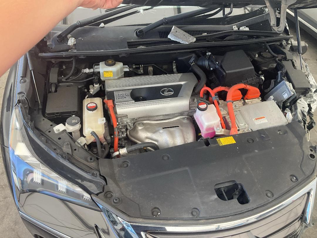 Photo '16' of Lexus NX300H Photo '16' of Lexus NX300H