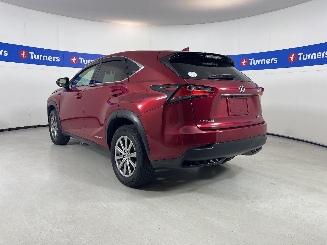 Photo '5' of Lexus NX300H