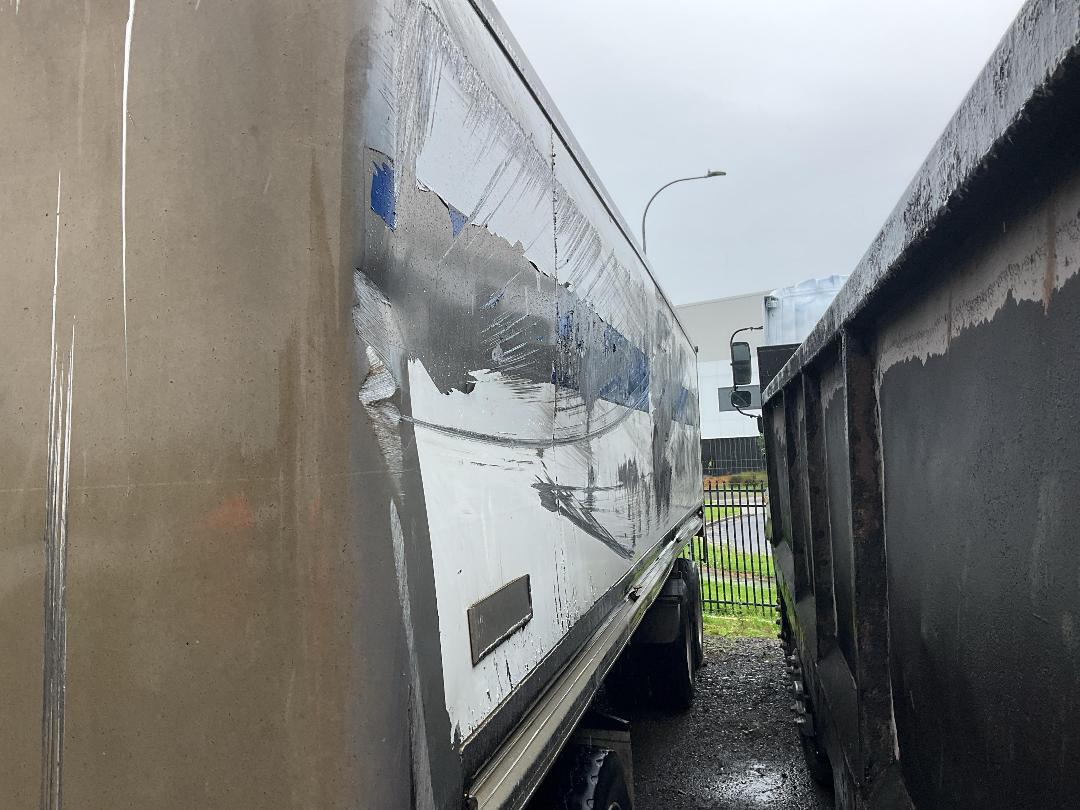 Photo '11' of M.T.E. 4A ALLOY TIPPER Tipper Trailer