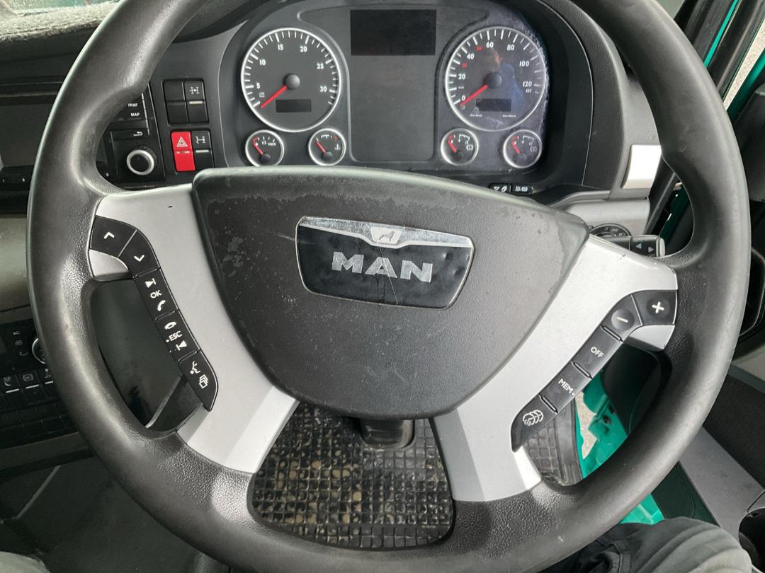 Photo '37' of MAN TGX 35.540 Curtainsider