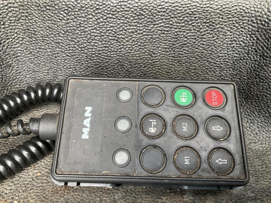 Photo '38' of MAN TGX 35.540 Curtainsider