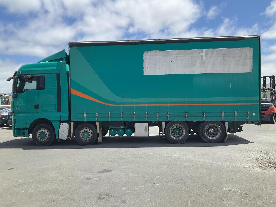 Photo '9' of MAN TGX 35.540 Curtainsider