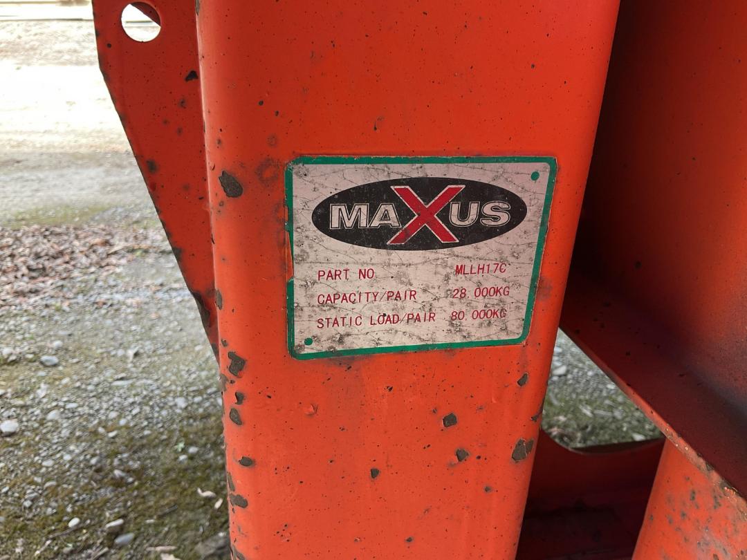 Photo '16' of Maxicube Freighter Curtainsider B-Train Photo '16' of Maxicube Freighter Curtainsider B-Train