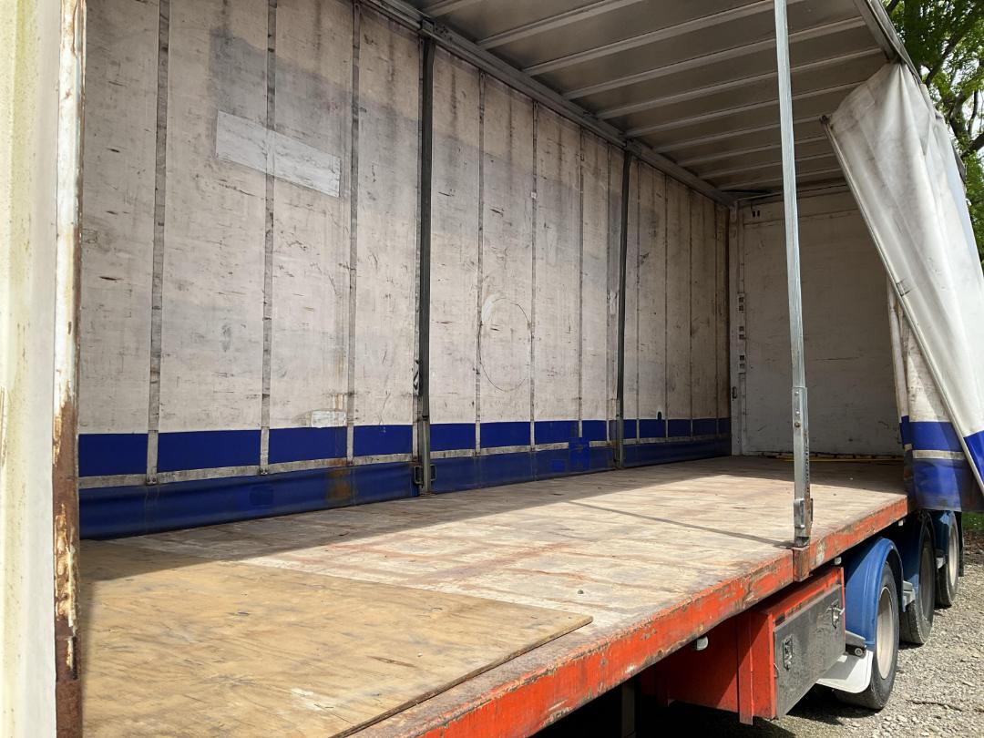 Photo '10' of MAXICUBE FREIGHTER 3 AXLE SEMI Curtainsider B-Train