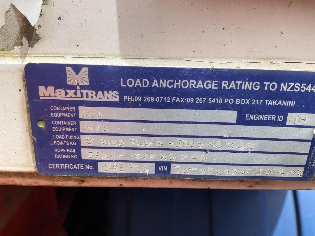 Photo '15' of MAXICUBE FREIGHTER 3 AXLE SEMI Curtainsider B-Train