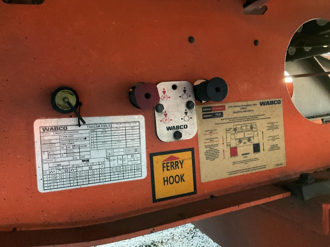 Photo '32' of MAXICUBE FREIGHTER Curtainsider B-Train Photo '32' of MAXICUBE FREIGHTER Curtainsider B-Train