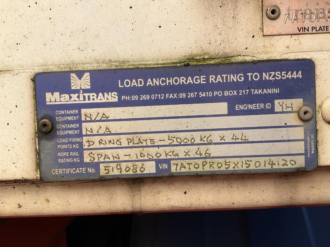 Photo '28' of MAXICUBE FREIGHTER Curtainsider B-Train Photo '28' of MAXICUBE FREIGHTER Curtainsider B-Train