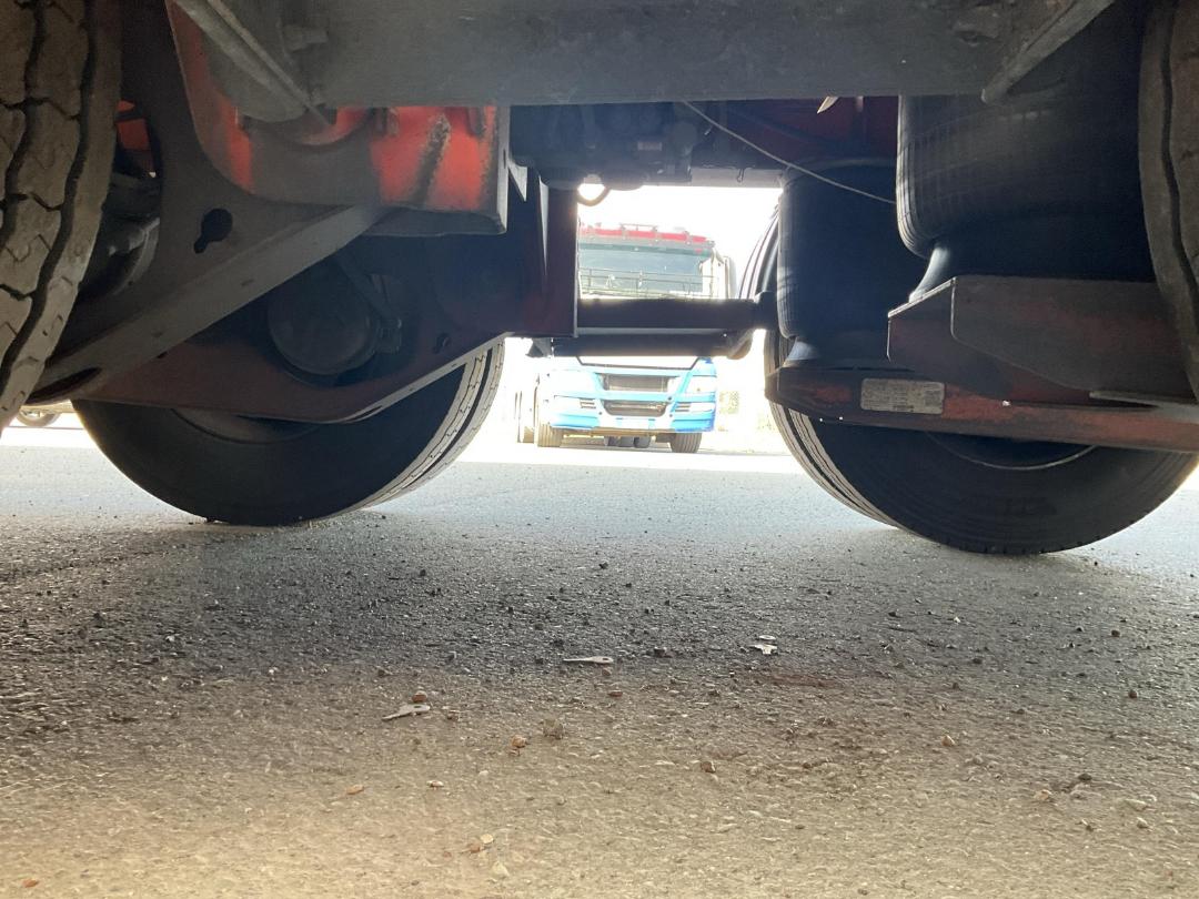 Photo '19' of Maxicube Freighter 3 AXLE SEMI LEAD Curtainsider B-Train Photo '19' of Maxicube Freighter 3 AXLE SEMI LEAD Curtainsider B-Train