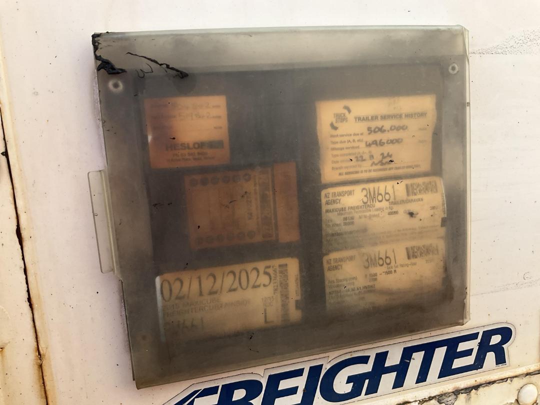 Photo '27' of Maxicube Freighter 3 AXLE SEMI LEAD Curtainsider B-Train Photo '27' of Maxicube Freighter 3 AXLE SEMI LEAD Curtainsider B-Train