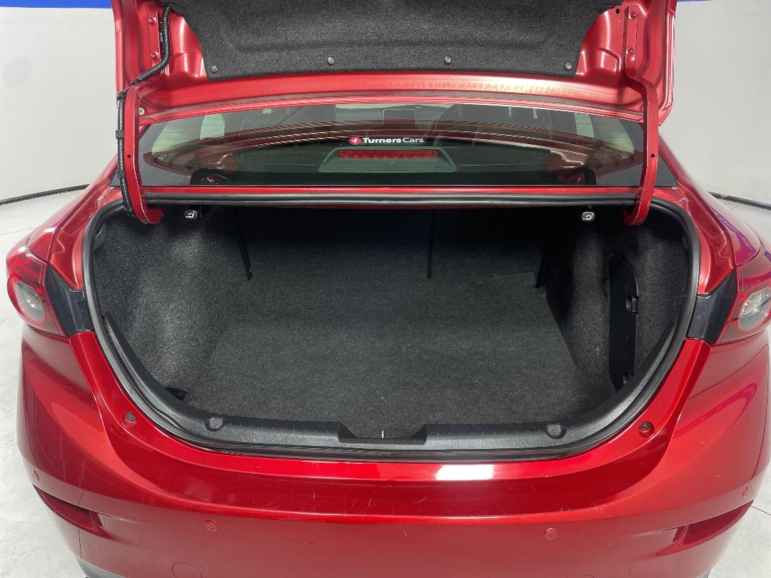 Photo '14' of Mazda 3 Photo '14' of Mazda 3