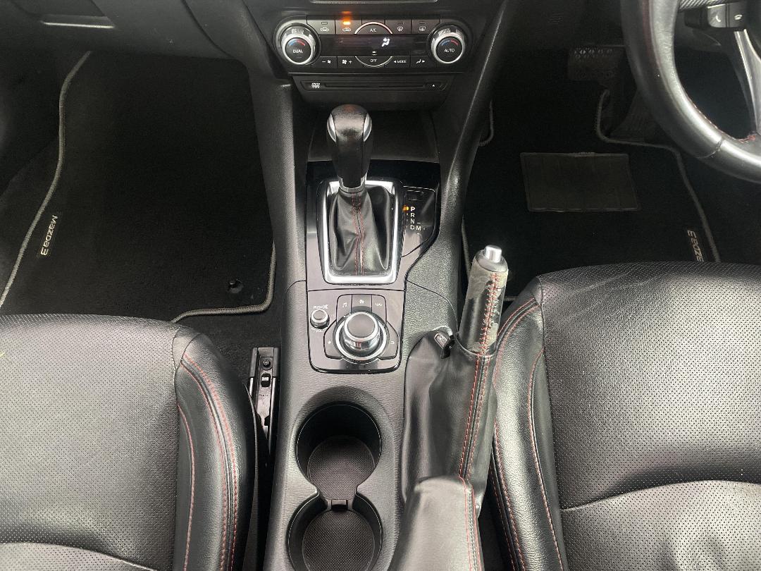 Photo '18' of Mazda 3 Photo '18' of Mazda 3