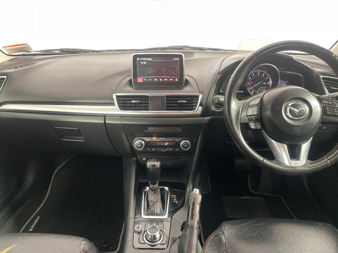 Photo '17' of Mazda 3 Photo '17' of Mazda 3