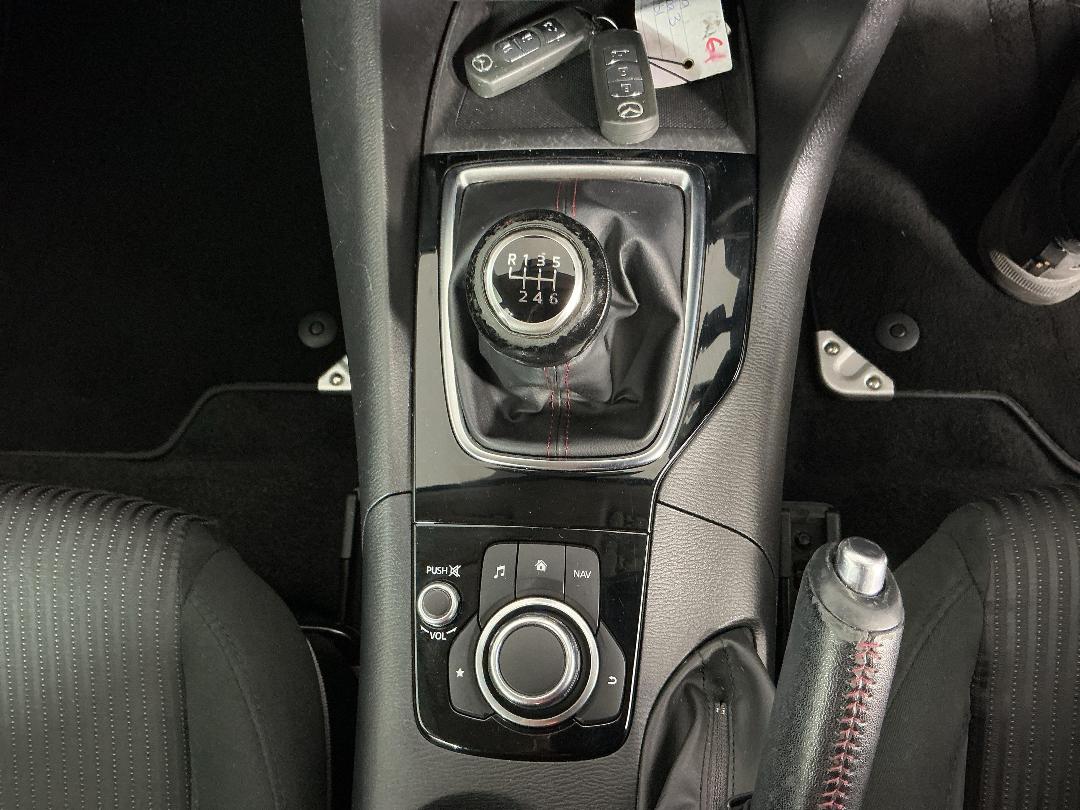 Photo '23' of Mazda 3