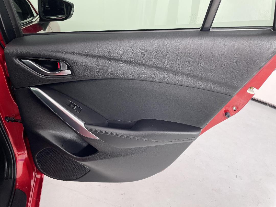 Photo '19' of Mazda Atenza Photo '19' of Mazda Atenza