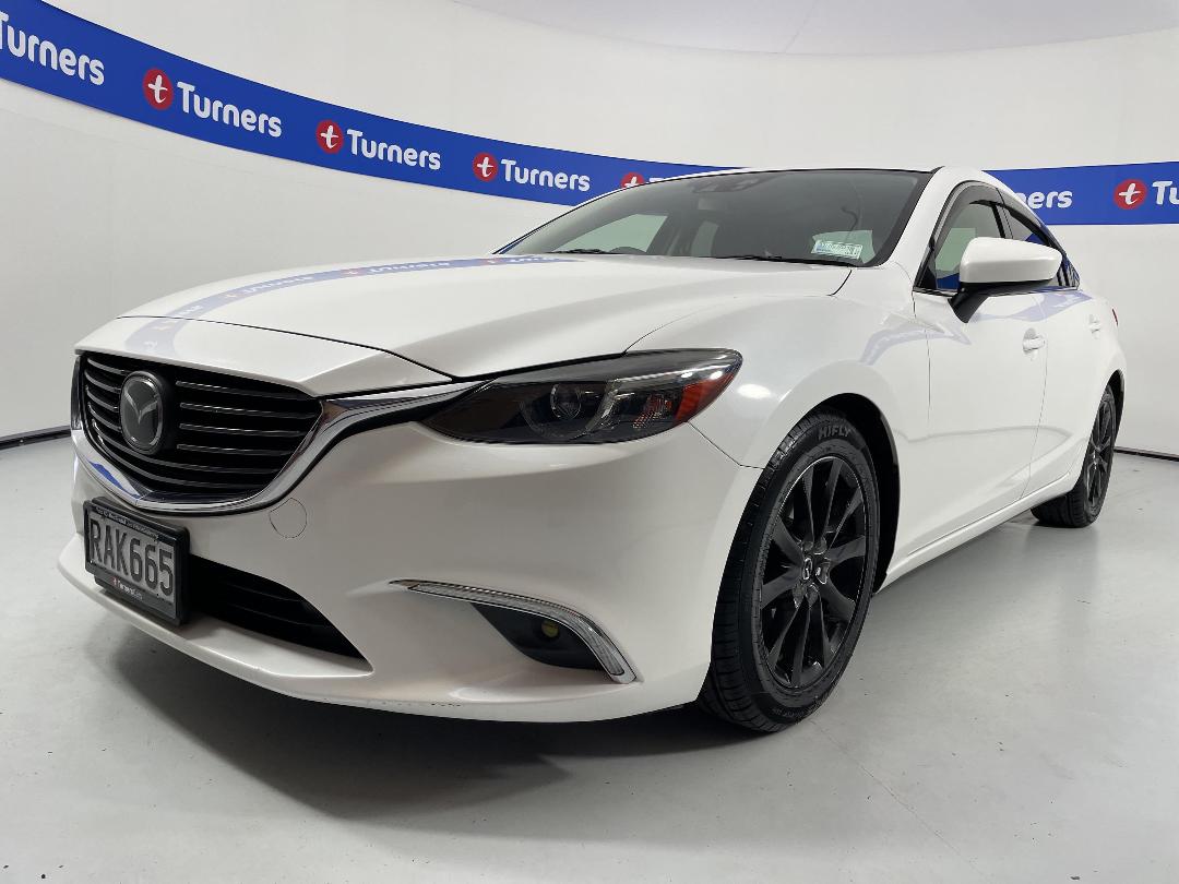 Photo '4' of Mazda Atenza