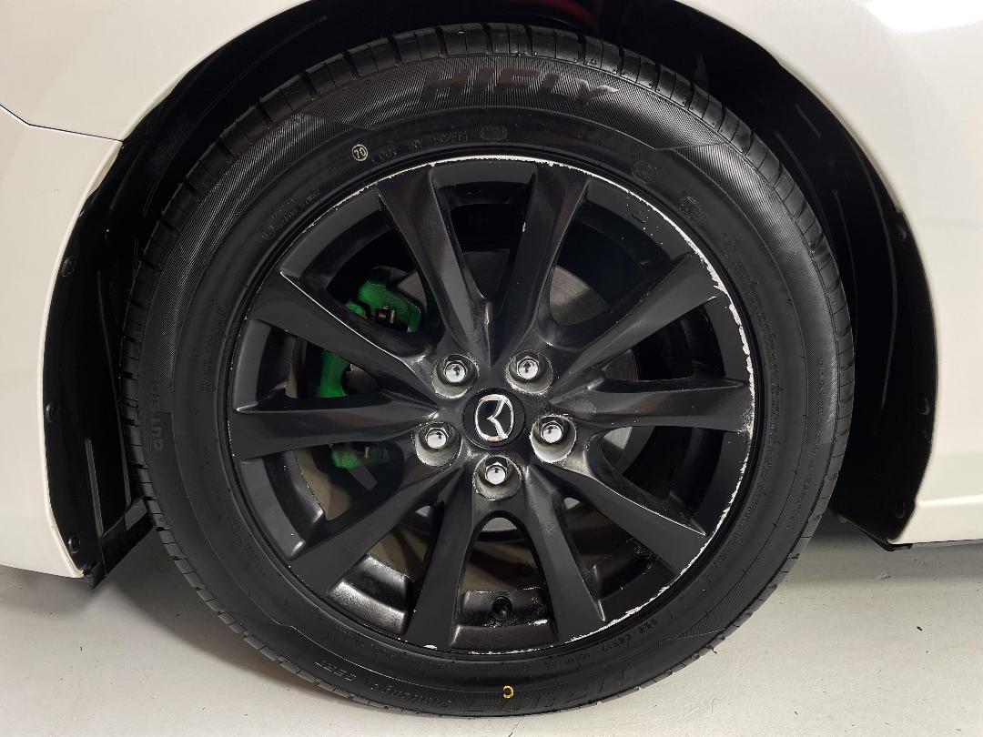 Photo '10' of Mazda Atenza