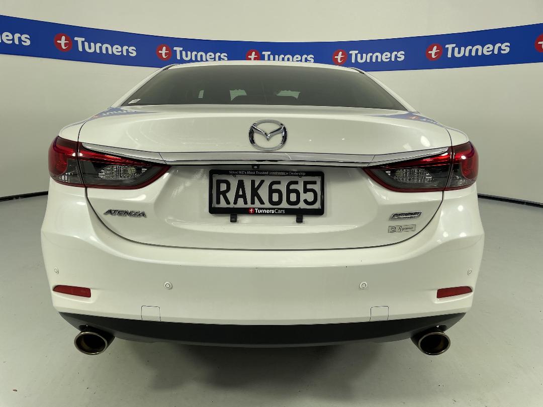 Photo '6' of Mazda Atenza