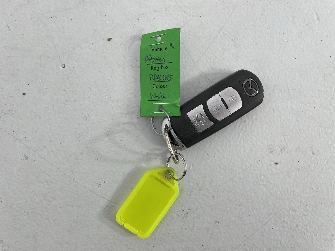 Photo '22' of Mazda Atenza