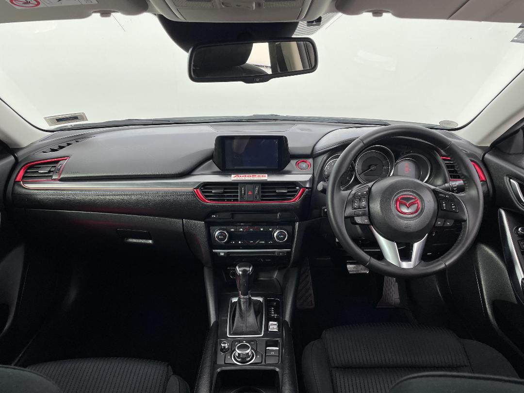 Photo '17' of Mazda Atenza