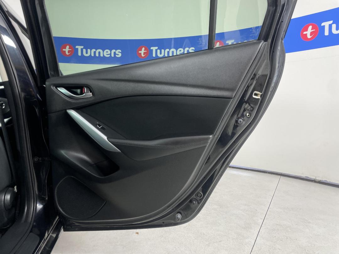 Photo '19' of Mazda Atenza Photo '19' of Mazda Atenza