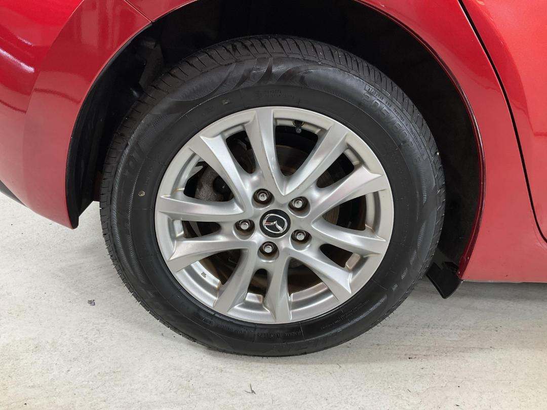 Photo '12' of Mazda Axela