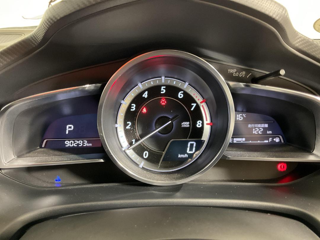 Photo '21' of Mazda Axela