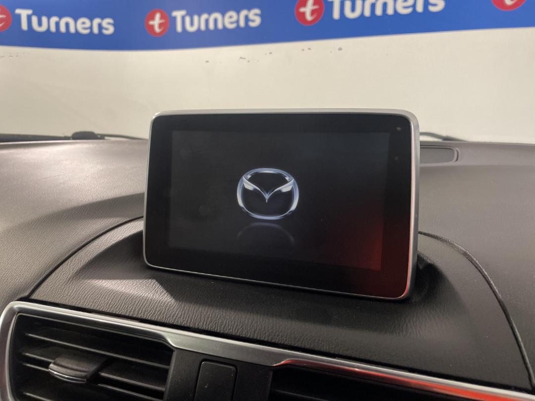 Photo '29' of Mazda Axela Photo '29' of Mazda Axela